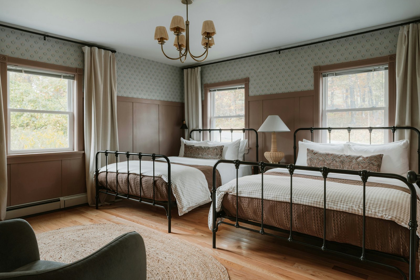 Stabiles Bettgestell im Schlafzimmer